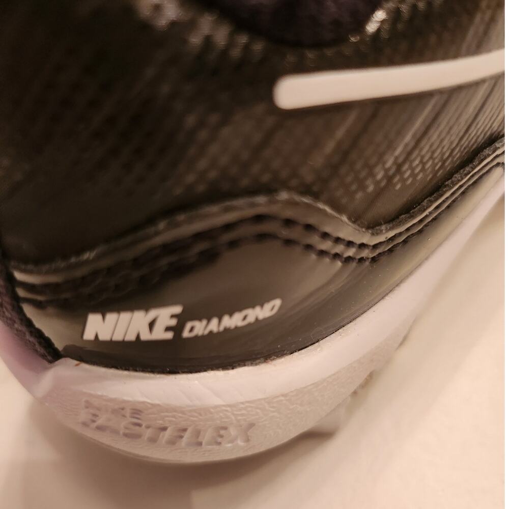 10 Nike Fastflex Diamond cleat shoes - Picture 2 of 5